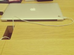 -Apple零售店(华贸购物中心店)