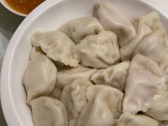 韭黄黑猪肉白虾饺-光头匠