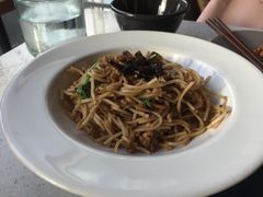 油鸡枞米线-半山腰·云南菜(侨福芳草地店)