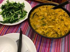 小锅米线-香巴拉云南餐厅(华莱坞店)