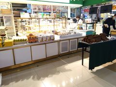 面包甜点陈列柜-皇后西斯汀饼店(文化路店)