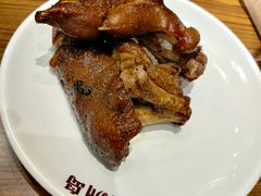烤猪蹄-美洲岛烤肉自助餐厅