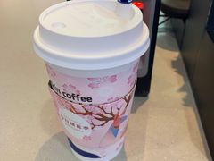 -瑞幸咖啡(凯德埃德蒙顿路店)