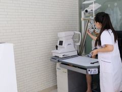 -诺柯视眼镜-蔡司依视路官方工厂店(淞南一店)