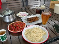 辣皮子肉拌面-托克逊老四号餐厅