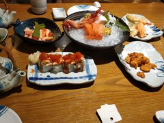 -樱町三味日本料理(城乡世纪广场店)
