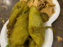 油焖尖椒拼干豆腐-张包铺(道外店)