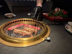 -铭牛烧肉·和牛海鲜自助(高新月牙湖店)