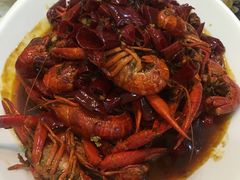 -扒虾小妹儿麻辣海鲜(宏图街店)