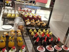 -飨食汇全日制餐厅·昆山皇冠假日酒店(九方店)
