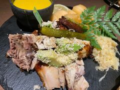 -鹿萤季·营地小馆(皇后公园店)