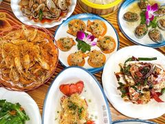 -亚龙湾中心广场