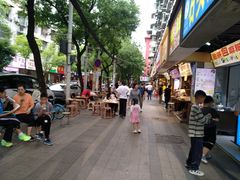 -覃肥叔桂林米粉(粮道街店)