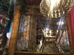 -老牌坊云南鱼豆花火锅(爱建店)
