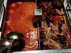 -海底捞火锅鲜切牛肉主题店(长寿路店)
