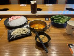 -呷哺呷哺(万达新世界店)