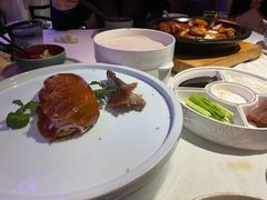 精品烤鸭-悦江(梅奔中心店)