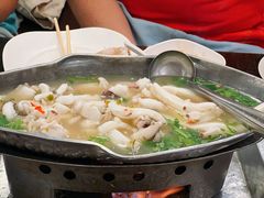 -J Daeng Seafood
