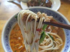 -沪西老弄堂面馆(定西路店)