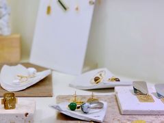 -LADY FAFA(巨鹿路陕西南路路口店)