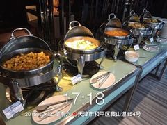 -唐拉雅秀酒店-西锦汇空中BBQ·思创餐厅