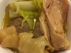 -鲜入围煮花胶鸡海鲜火锅