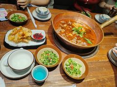 -围炉·云南铜瓢牛肉火锅(桐柏路店)