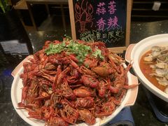 -古井假日酒店金桂冠旋转自助餐厅(长江东路店)