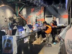 -极限PLAY运动娱乐新世界·团建派对潮玩休闲馆·室内蹦极高空游乐园