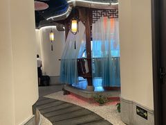 -荷塘秋月·本帮江浙菜(国权路店)