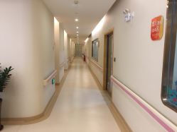 -莉泽月子中心(凯旋江景店)