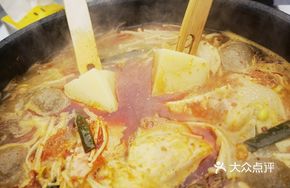 Sour Soup Noodle Hot Pot