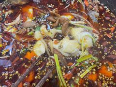 -烧哥美蛙肥肠鱼火锅·十五年社区店