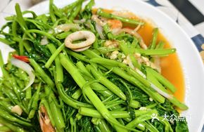 Shrimp Head Oil Seafood Stir-Fried Seasonal Vegetables