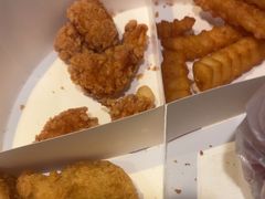-麦当劳(汉口火车站候车室店)