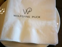 -WOLFGANG PUCK KITCHEN & BAR(迪士尼小镇店)