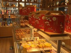 面包甜点陈列柜-好利来(朝外店)