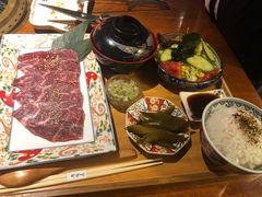 -肉魁屋·烧肉·烧鸟·酒场(高新店)