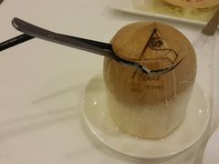 椰子水-新加坡海鲜共和(名胜世界圣淘沙海滨坊)