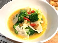 西兰花浸春笋-新太二·鲜料川菜(花都融创茂店)