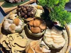 -慢丽江·云南野生菌土鸡锅(付家庄店)
