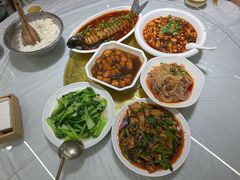 -华光驿站私房菜·黑金冠