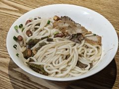 -牛八宝桂林米粉(八里庄店)