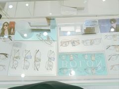-光明眼镜·蔡司授权(九亭U天地店)