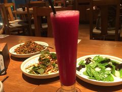 -云海肴·汽锅鸡·云南菜(天山百盛优客店)