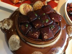 紫砂红烧肉-松鹤楼·非遗·苏帮菜(融科店)