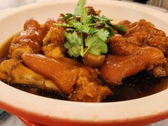 秘制黄皮酱焗猪手-六婶西关小厨(光塔路店)