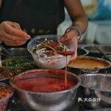 如果能吃荷包蛋，一定要加一个，大抵是加了猪油煎的