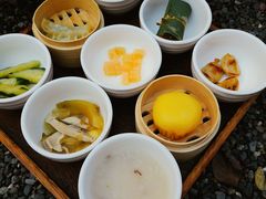 -乐领拈花溪·林涧食韵