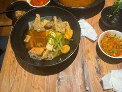 -万记麻辣烫国展总店